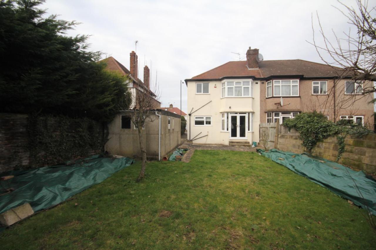 Kenton House Villa Harrow Bagian luar foto